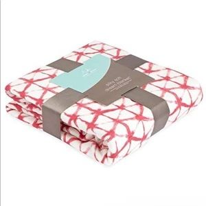 NWT Aden + Anais Silky Soft Dream Blanket 47" x 47", Berry Shibori